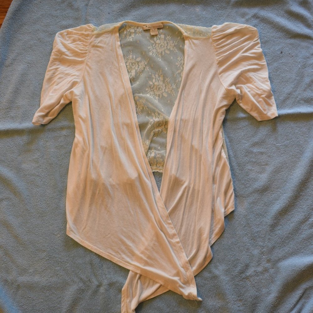 Cute Short Sleeve Back-laced White Shrug